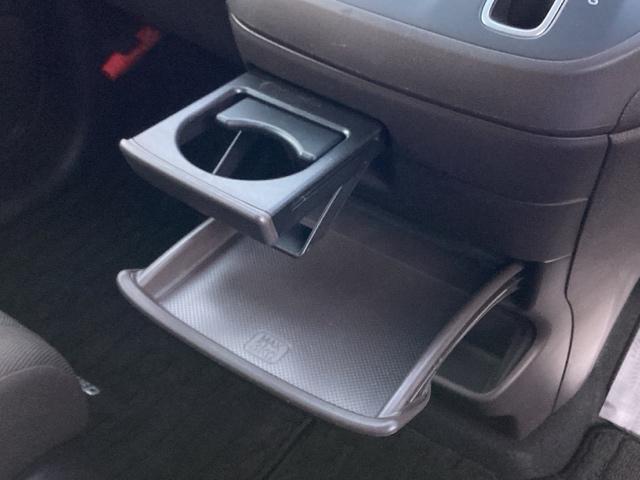 フリード Ｇ　ＬＥＤヘッドライト＋ＬＥＤアクティブコーナリングライト　ＥＣＯＮ　横滑り防止システム　Ｒカメ　パワーウィンド　盗難防止システム　地デジＴＶ　カーテンエアバッグ　キーフリ　パワーステアリング　クルコン（32枚目）