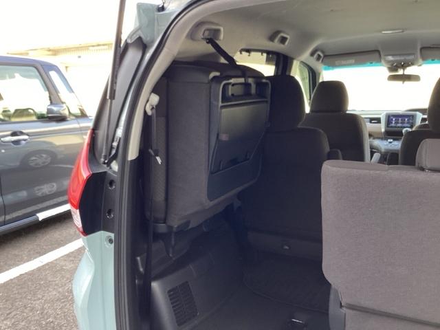 フリード Ｇ　ＬＥＤヘッドライト＋ＬＥＤアクティブコーナリングライト　ＥＣＯＮ　横滑り防止システム　Ｒカメ　パワーウィンド　盗難防止システム　地デジＴＶ　カーテンエアバッグ　キーフリ　パワーステアリング　クルコン（47枚目）