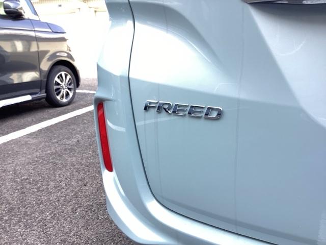 フリード Ｇ　ＬＥＤヘッドライト＋ＬＥＤアクティブコーナリングライト　ＥＣＯＮ　横滑り防止システム　Ｒカメ　パワーウィンド　盗難防止システム　地デジＴＶ　カーテンエアバッグ　キーフリ　パワーステアリング　クルコン（48枚目）