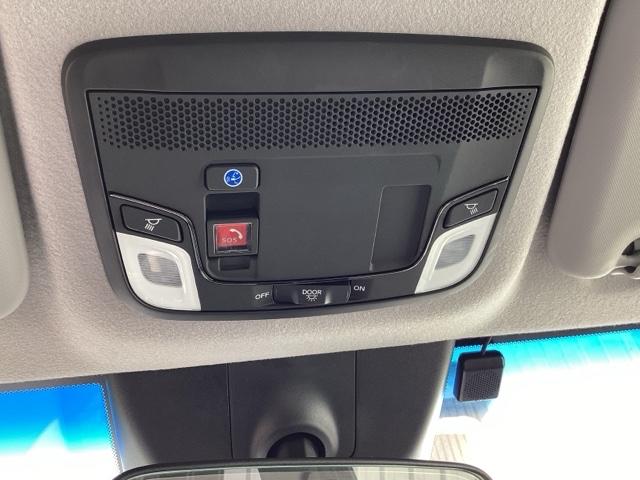 フィット ホーム　メモリーナビ／ＬＥＤヘッドライト　ＵＳＢポート　前後障害物センサー　Ｗエアバック　ｉストップ　ＬＥＤヘットライト　スマ－トキ－　横滑り防止機能　記録簿　ＥＴＣ車載器　盗難防止装置　エアバッグ　ＡＢＳ（42枚目）