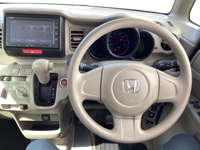 ��ɂȂ��ފ��o�̃X�e�A�����O�ł��B�����S�n�A�f�U�C�����A���쐫�ɂ���������A�C�e���ł�