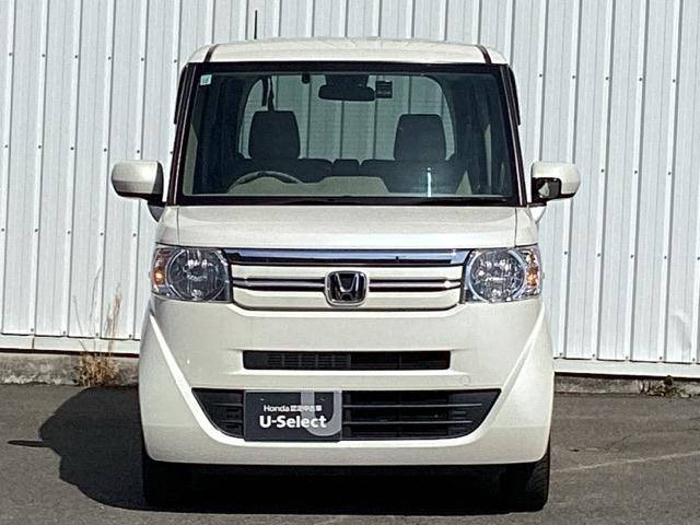 �J���[�̓v���~�A���z���C�g�p�[���ł�