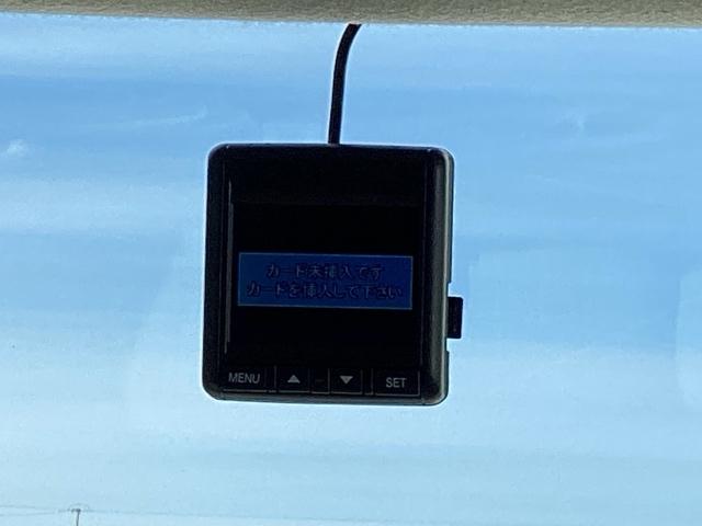 �܂����̎��̂��߂Ƀh���C�u���R�[�_�[�������Ă��܂��B��莞�ԉ摜�������ۑ��ł���̂ň��S�ł��B