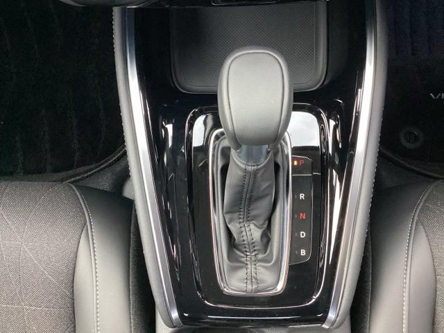 ヴェゼル ｅ：ＨＥＶＺ　ＥＴＣ／ディスプレイオーディオ／バックモニター／ホンダセンシング　スマートキー＆プッシュスタート　サイドＳＲＳ　オートテールゲート　イモビ　Ｂカメ　キーレスエントリー　Ｃソナー　ＵＳＢポート　ＰＳ（23枚目）