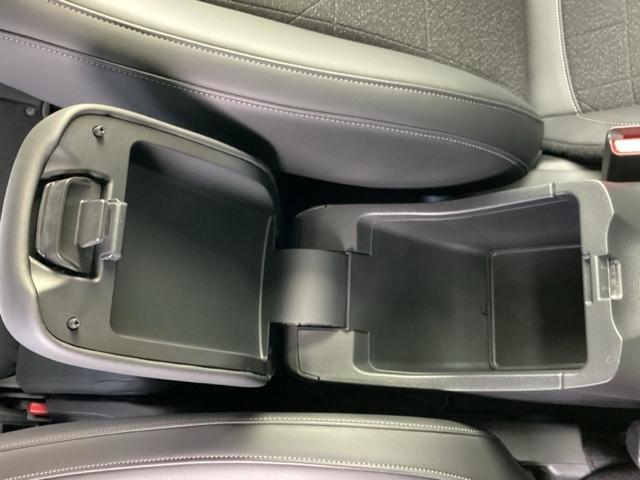 ヴェゼル ｅ：ＨＥＶＺ　ＥＴＣ／ディスプレイオーディオ／バックモニター／ホンダセンシング　スマートキー＆プッシュスタート　サイドＳＲＳ　オートテールゲート　イモビ　Ｂカメ　キーレスエントリー　Ｃソナー　ＵＳＢポート　ＰＳ（25枚目）