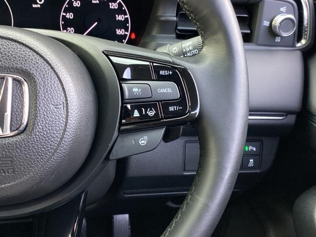 ヴェゼル ｅ：ＨＥＶＺ　ＥＴＣ／ディスプレイオーディオ／バックモニター／ホンダセンシング　スマートキー＆プッシュスタート　サイドＳＲＳ　オートテールゲート　イモビ　Ｂカメ　キーレスエントリー　Ｃソナー　ＵＳＢポート　ＰＳ（27枚目）