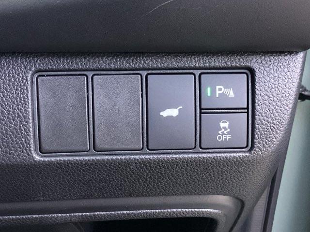 ヴェゼル ｅ：ＨＥＶＺ　ＥＴＣ／ディスプレイオーディオ／バックモニター／ホンダセンシング　スマートキー＆プッシュスタート　サイドＳＲＳ　オートテールゲート　イモビ　Ｂカメ　キーレスエントリー　Ｃソナー　ＵＳＢポート　ＰＳ（30枚目）