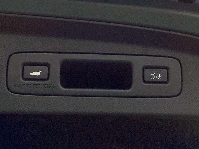 ヴェゼル ｅ：ＨＥＶＺ　ＥＴＣ／ディスプレイオーディオ／バックモニター／ホンダセンシング　スマートキー＆プッシュスタート　サイドＳＲＳ　オートテールゲート　イモビ　Ｂカメ　キーレスエントリー　Ｃソナー　ＵＳＢポート　ＰＳ（39枚目）