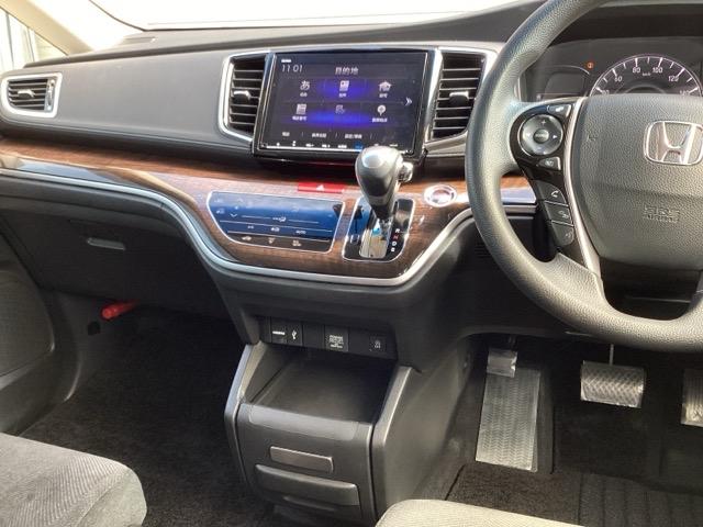 ��ɂȂ��ފ��o�̃X�e�A�����O�ł��B�����S�n�A�f�U�C�����A���쐫�ɂ���������A�C�e���ł�