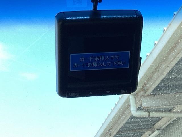 �܂����̎��̂��߂Ƀh���C�u���R�[�_�[�������Ă��܂��B��莞�ԉ摜�������ۑ��ł���̂ň��S�ł��B