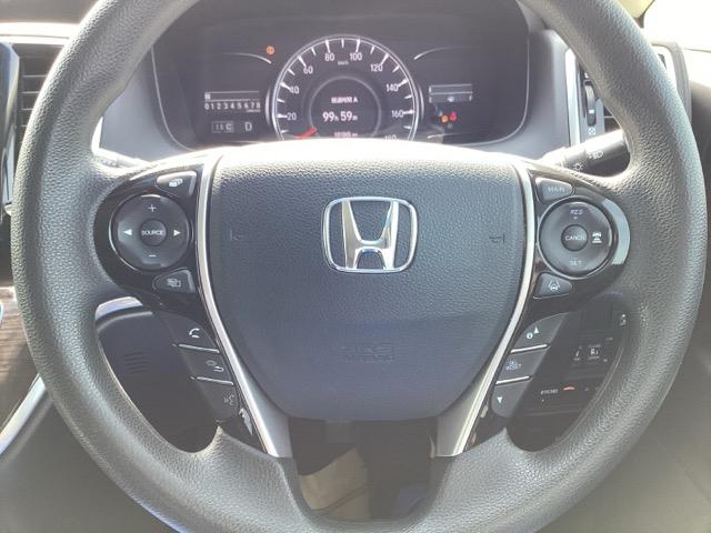 �g���������Z���V���O���ڃ~���g���[�_�[�ƒP��J�����ŁA�N���}�̑O���̏󋵂�F���B�u���[�L��X�e�A�����O�̐���Z�p�Ƌ������A���S�E���K�ȉ^�]�⎖�̉�����x�������̃V�X�e���ł�