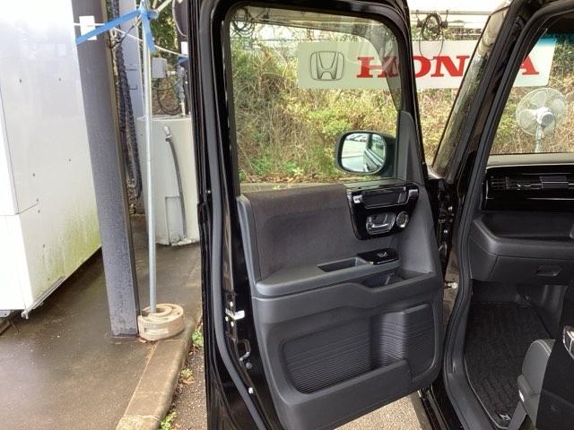 Ｎ－ＢＯＸカスタム Ｌターボ　純正ナビ　フルセグ　リアカメラ　両側自動スライドドア　盗難防止システム　衝突軽減Ｂ　バックガイドモニター　地デジＴＶ　横滑り防止装置　スマートキ－　ＬＥＤヘットライト　車線逸脱　キーレスエントリー（38枚目）