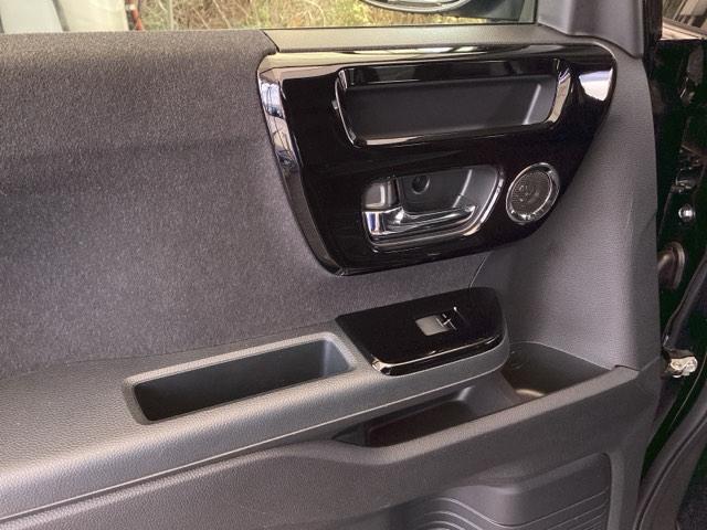 Ｎ－ＢＯＸカスタム Ｌターボ　純正ナビ　フルセグ　リアカメラ　両側自動スライドドア　盗難防止システム　衝突軽減Ｂ　バックガイドモニター　地デジＴＶ　横滑り防止装置　スマートキ－　ＬＥＤヘットライト　車線逸脱　キーレスエントリー（39枚目）