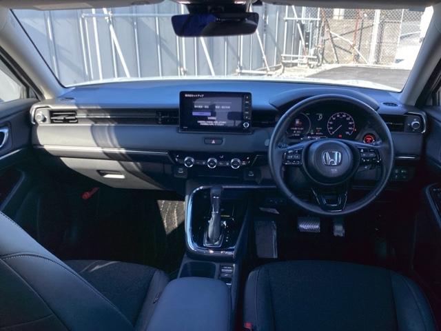 ヴェゼル ｅ：ＨＥＶＺ　ＥＴＣ／純正ナビ／バックモニター／ホンダセンシング　アダプティブＣＣ　スマートキー＆プッシュスタート　サイドＳＲＳ　イモビ　地デジ　Ｂカメ　キーレスエントリー　Ｃソナー　ＵＳＢポート　ＰＳ　点検記録簿（2枚目）