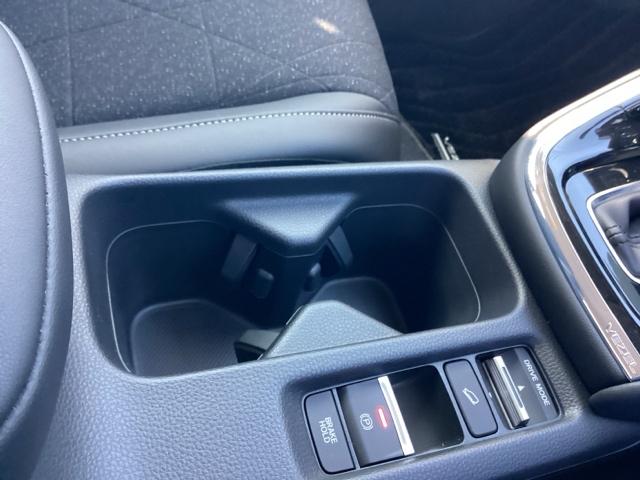 ヴェゼル ｅ：ＨＥＶＺ　ＥＴＣ／純正ナビ／バックモニター／ホンダセンシング　アダプティブＣＣ　スマートキー＆プッシュスタート　サイドＳＲＳ　イモビ　地デジ　Ｂカメ　キーレスエントリー　Ｃソナー　ＵＳＢポート　ＰＳ　点検記録簿（33枚目）