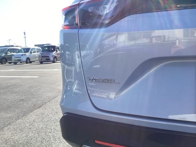 ヴェゼル ｅ：ＨＥＶＺ　ＥＴＣ／純正ナビ／バックモニター／ホンダセンシング　アダプティブＣＣ　スマートキー＆プッシュスタート　サイドＳＲＳ　イモビ　地デジ　Ｂカメ　キーレスエントリー　Ｃソナー　ＵＳＢポート　ＰＳ　点検記録簿（49枚目）