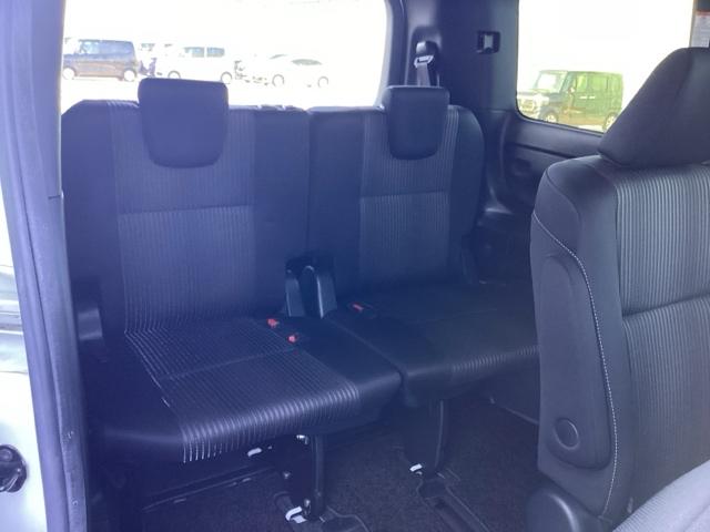 ヴォクシー ＺＳ煌　ＥＴＣ／メモリーナビ／バックモニター　アイスト　オートミラー　Ｒカメラ　オートクルーズ　地デジ　ＬＥＤライト　Ａライト　オートエアコン　ＤＶＤ可　盗難防止装置　ドライブレコーダー　３列　ＡＵＸ　ＡＢＳ（18枚目）