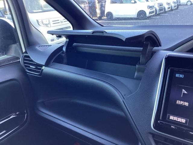 ヴォクシー ＺＳ煌　ＥＴＣ／メモリーナビ／バックモニター　アイスト　オートミラー　Ｒカメラ　オートクルーズ　地デジ　ＬＥＤライト　Ａライト　オートエアコン　ＤＶＤ可　盗難防止装置　ドライブレコーダー　３列　ＡＵＸ　ＡＢＳ（26枚目）