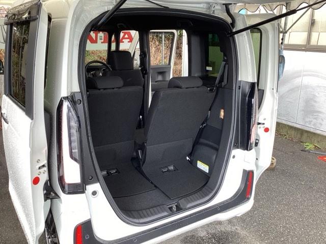 Ｎ－ＢＯＸカスタム ベースグレード　試乗車　メモリーナビ　ドラレコ　ＥＴＣ　衝突軽減Ｂ　ハイビームアシスト　ＵＳＢ　禁煙　フルセグテレビ　ＩＳＴＯＰ　ＬＥＤライト　Ｂカメラ　オートエアコン　ベンチＳ　前席シートヒーター　Ｓキー　ＥＳＣ（18枚目）