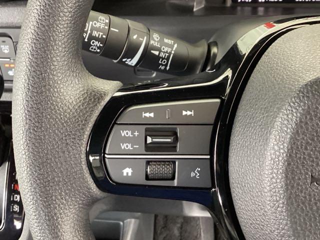 Ｎ－ＢＯＸカスタム ベースグレード　試乗車　メモリーナビ　ドラレコ　ＥＴＣ　衝突軽減Ｂ　ハイビームアシスト　ＵＳＢ　禁煙　フルセグテレビ　ＩＳＴＯＰ　ＬＥＤライト　Ｂカメラ　オートエアコン　ベンチＳ　前席シートヒーター　Ｓキー　ＥＳＣ（38枚目）