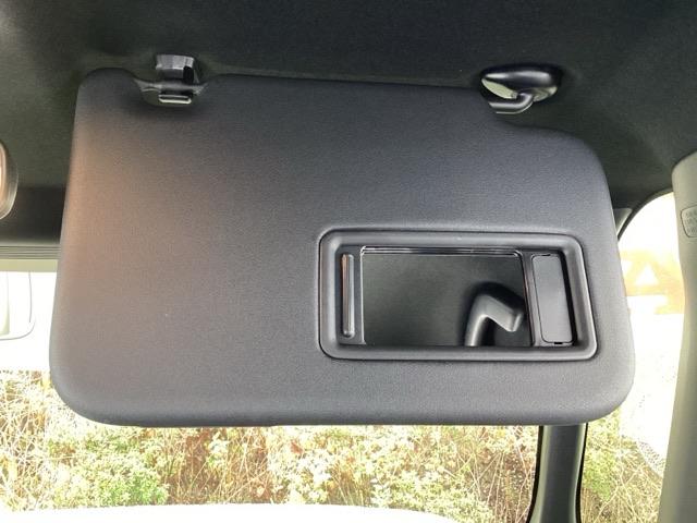 Ｎ－ＢＯＸカスタム ベースグレード　試乗車　メモリーナビ　ドラレコ　ＥＴＣ　衝突軽減Ｂ　ハイビームアシスト　ＵＳＢ　禁煙　フルセグテレビ　ＩＳＴＯＰ　ＬＥＤライト　Ｂカメラ　オートエアコン　ベンチＳ　前席シートヒーター　Ｓキー　ＥＳＣ（45枚目）