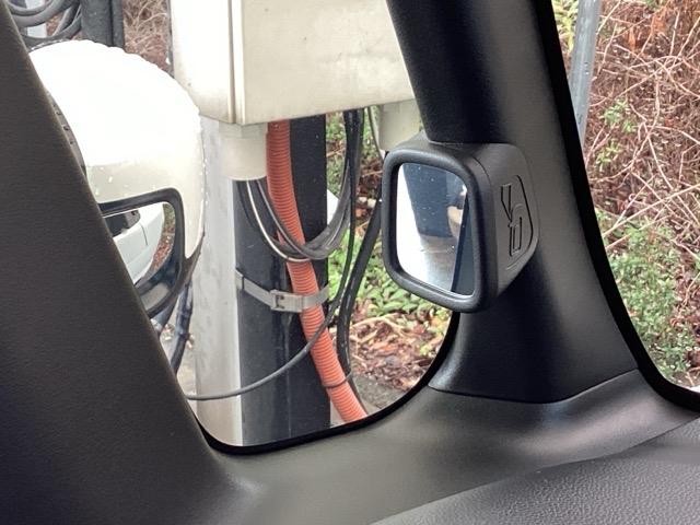 Ｎ－ＢＯＸカスタム ベースグレード　試乗車　メモリーナビ　ドラレコ　ＥＴＣ　衝突軽減Ｂ　ハイビームアシスト　ＵＳＢ　禁煙　フルセグテレビ　ＩＳＴＯＰ　ＬＥＤライト　Ｂカメラ　オートエアコン　ベンチＳ　前席シートヒーター　Ｓキー　ＥＳＣ（49枚目）