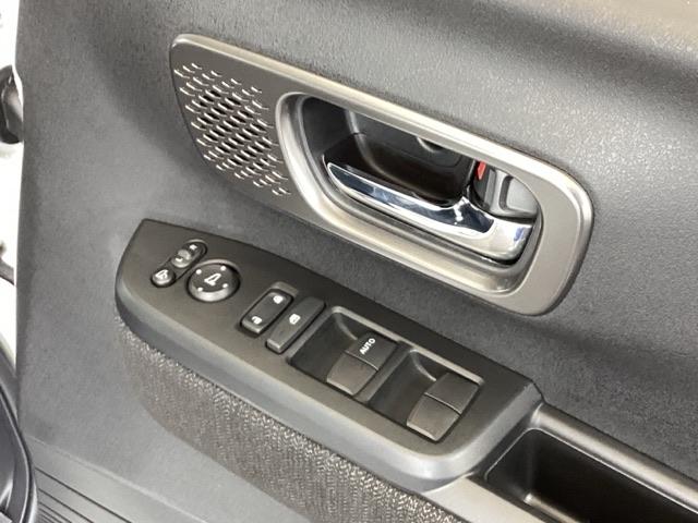 Ｎ－ＢＯＸカスタム ベースグレード　試乗車　メモリーナビ　ドラレコ　ＥＴＣ　衝突軽減Ｂ　ハイビームアシスト　ＵＳＢ　禁煙　フルセグテレビ　ＩＳＴＯＰ　ＬＥＤライト　Ｂカメラ　オートエアコン　ベンチＳ　前席シートヒーター　Ｓキー　ＥＳＣ（50枚目）