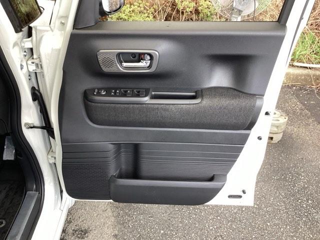 Ｎ－ＢＯＸカスタム ベースグレード　試乗車　メモリーナビ　ドラレコ　ＥＴＣ　衝突軽減Ｂ　ハイビームアシスト　ＵＳＢ　禁煙　フルセグテレビ　ＩＳＴＯＰ　ＬＥＤライト　Ｂカメラ　オートエアコン　ベンチＳ　前席シートヒーター　Ｓキー　ＥＳＣ（51枚目）