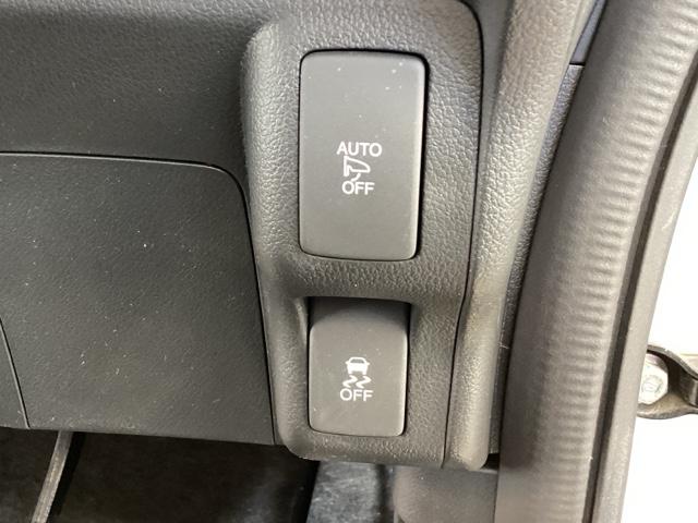 N-BOXカスタム G・Lパッケージ 純正メモリーナビ パワースライドドア エコモード 両側スライド片側電動 セキュリティー PW 横滑り防止装置付き ナビTV エアバック メンテナンスノート ベンチ席 スマキー キーレスエントリー(45枚目)