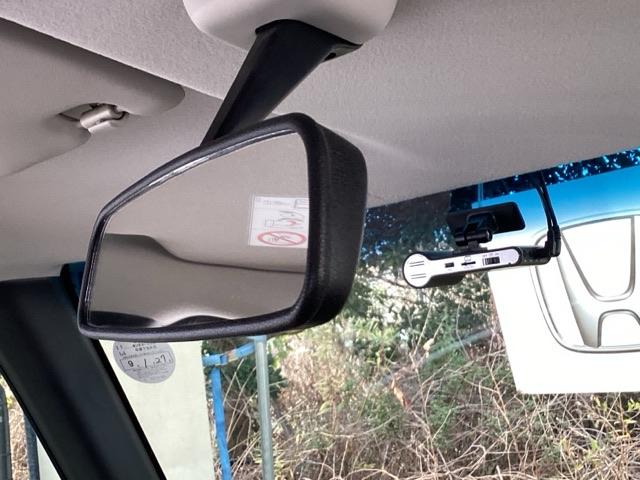 N-BOXカスタム G・Lパッケージ 純正メモリーナビ パワースライドドア エコモード 両側スライド片側電動 セキュリティー PW 横滑り防止装置付き ナビTV エアバック メンテナンスノート ベンチ席 スマキー キーレスエントリー(49枚目)