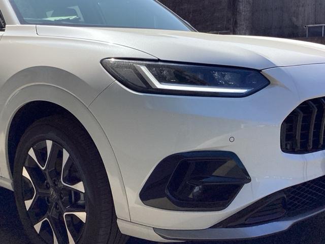 �w�b�h���C�g�͏ȓd�́A�����ۂ����Ŗ��邢�k�d�c�w�b�h���C�g�ł��B��Ԃ�J�V���ɂ����E�𖾂邭�Ƃ炵�Ă���܂��B