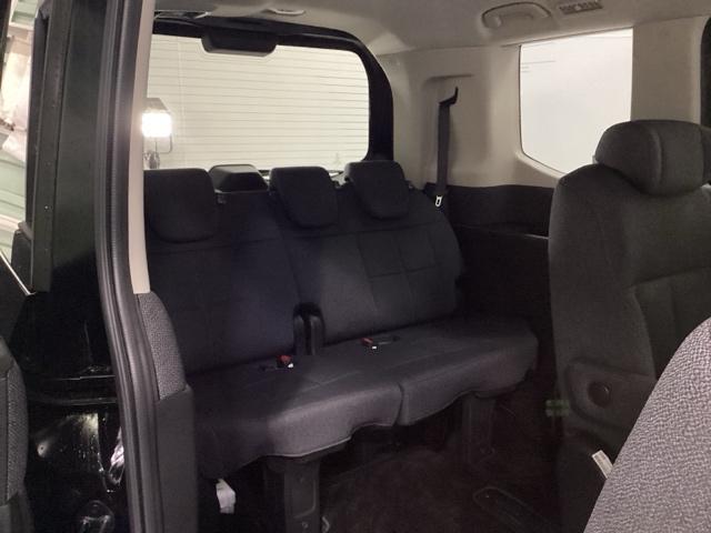 �P��ڂ���R��ڂ܂ōL�X���Ԃł��B�R��ڃV�[�g�͉ו�����������s�v�Ȏ��̓A�����W���ĉ׎��Ƃ��Ďg�p���邱�Ƃ��\�ŕ֗��Ɏg���܂��B