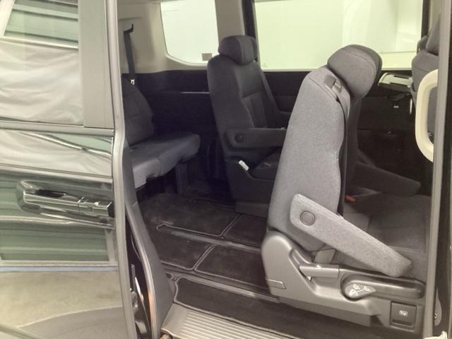 �R��ڂɏ�荞�ݎ��͂Q��ڃV�[�g���X���C�h�����܂�