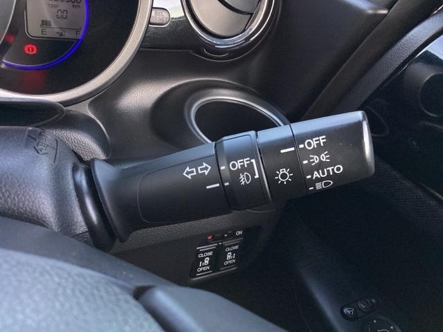 �y�I�[�g���C�g�i�`�t�s�n�j�z�O�̖��邳���V�X�e�������m���āA�����Ńw�b�h���C�g���_�����܂��I�w�b�h���C�g�����Y���h���֗��@�\�ł�