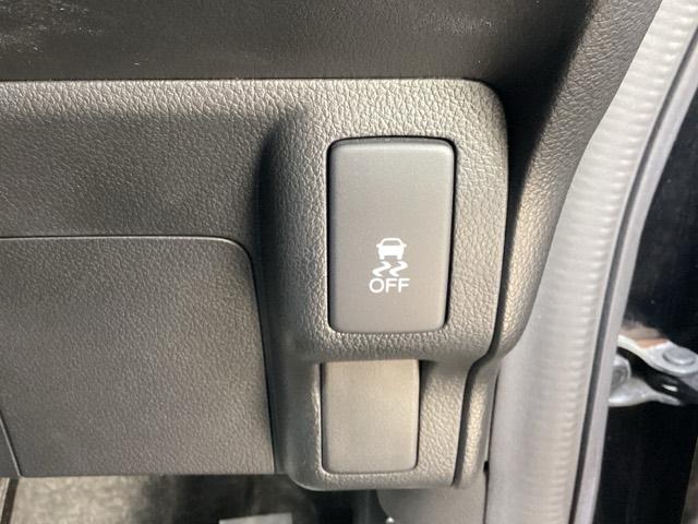 �u�r�`�i������}���j�X�C�b�`�ł��B����₷���H�ʁE�J�[�u�𑖂��Ă��鎞�ɋN���肪���ȉ�������R���s���[�^�[����ŗ}�����A�^�]�ɂ�Ƃ�������炵�܂��D