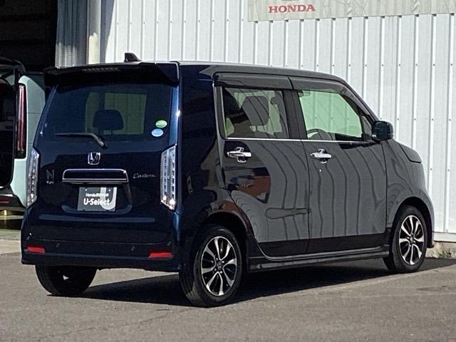 �o�b�N�J�������t���Ă���̂Ńo�b�N�ł̎Ԍɓ�������S�ł��B