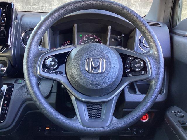 �g���������Z���V���O���ڃ~���g���[�_�[�ƒP��J�����ŁA�N���}�̑O���̏󋵂�F���B�u���[�L��X�e�A�����O�̐���Z�p�Ƌ������A���S�E���K�ȉ^�]�⎖�̉�����x�������̃V�X�e���ł�