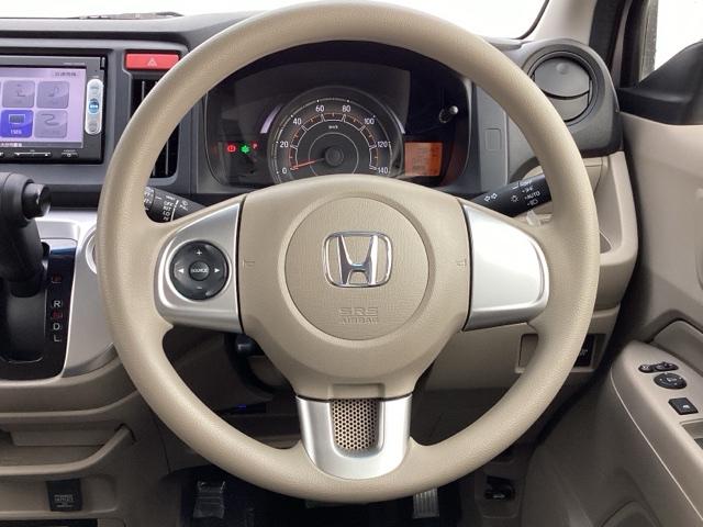 ��ɂȂ��ފ��o�̃X�e�A�����O�ł��B�����S�n�A�f�U�C�����A���쐫�ɂ���������A�C�e���ł��B