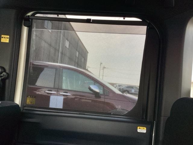 ���[���T���V�F�[�h�͓������̂܂Ԃ��������炰�A�v���C�o�V�[�̕ی�ɂ��𗧂��܂��B