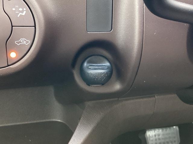 �y�A�N�Z�T���[�\�P�b�g�i�d���\�P�b�g�j�z�d������P�[�u�����Ȃ��΁A�X�}�[�g�t�H���Ȃǂ̓d�q�@��̏[�d�Ȃǂ��s�����Ƃ��ł��܂��I�Q�[���@���A�J�����̏[�d�ɂ��֗��ł��ˁB