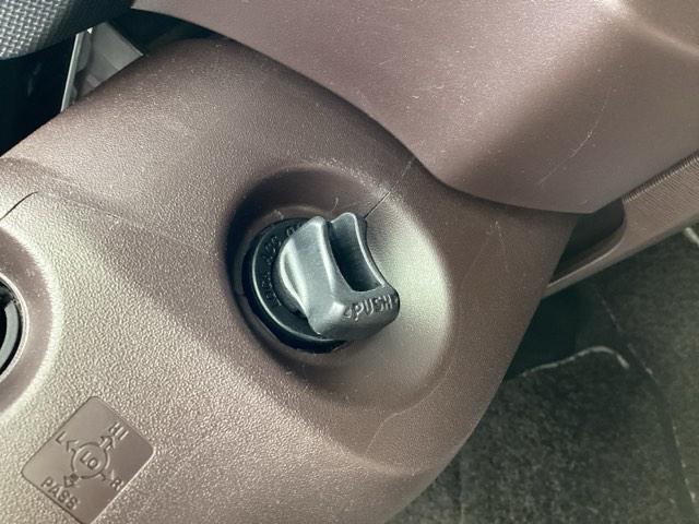 �G���W���{�^���ł��B�����ĉE�ɉ񂷂ƃG���W����������܂��B