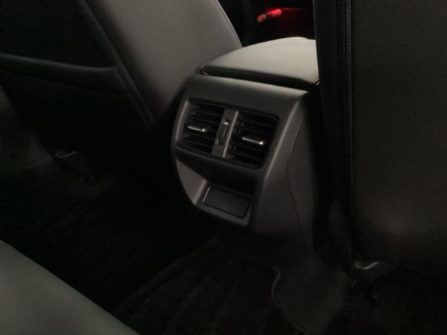 ��ȗp�G�A�R�������o��������܂�