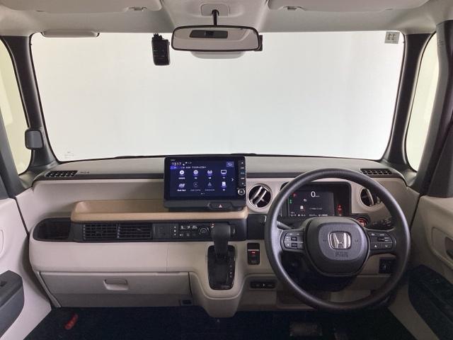 ベースグレード　試乗車／ＥＴＣ／純正ナビ／バックモニター／ホンダセンシング　Ｂｌｕｅｔｏｏｔｈ音楽　オートブレーキ　車線維持支援システム　パーキングセンサー　アダクティブクルーズコントロール　ＵＳＢ入力　Ｗエアバッグ（画像2）
