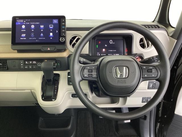 ベースグレード　試乗車／ＥＴＣ／純正ナビ／バックモニター／ホンダセンシング　Ｂｌｕｅｔｏｏｔｈ音楽　オートブレーキ　車線維持支援システム　パーキングセンサー　アダクティブクルーズコントロール　ＵＳＢ入力　Ｗエアバッグ（画像3）