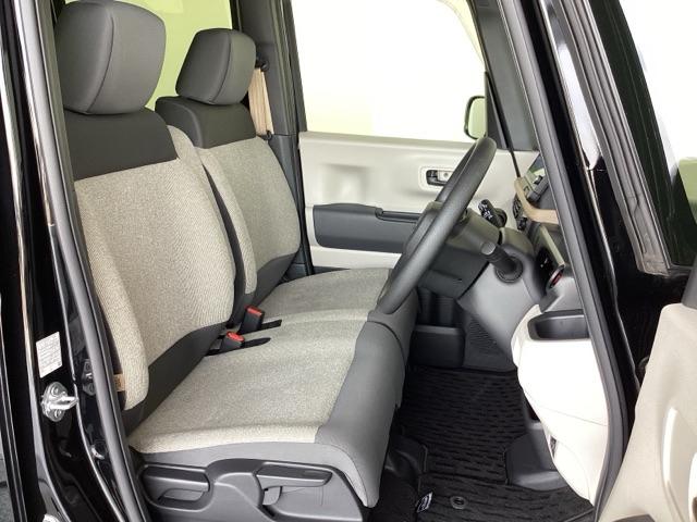ベースグレード　試乗車／ＥＴＣ／純正ナビ／バックモニター／ホンダセンシング　Ｂｌｕｅｔｏｏｔｈ音楽　オートブレーキ　車線維持支援システム　パーキングセンサー　アダクティブクルーズコントロール　ＵＳＢ入力　Ｗエアバッグ（画像10）