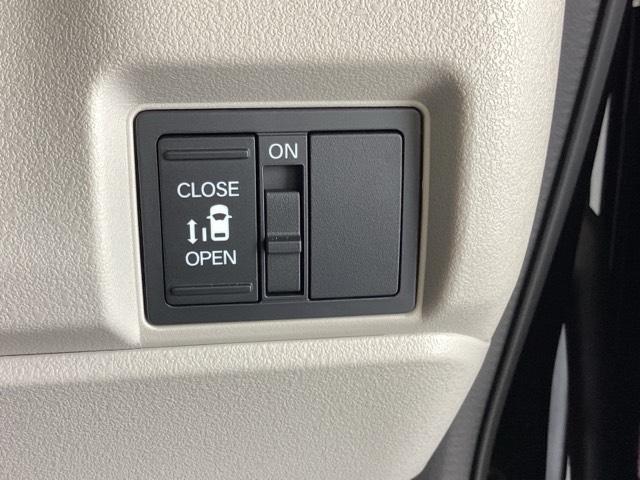 ベースグレード　試乗車／ＥＴＣ／純正ナビ／バックモニター／ホンダセンシング　Ｂｌｕｅｔｏｏｔｈ音楽　オートブレーキ　車線維持支援システム　パーキングセンサー　アダクティブクルーズコントロール　ＵＳＢ入力　Ｗエアバッグ（画像35）