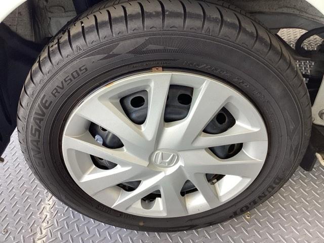 Ｌ　ＨｏｎｄａＳＥＮＳＩＮＧリア左側パワースライドドア運転席＆助手席シートバックテーブル運転席＆助手席シートヒーター　オートライ　追従走行　ソナー　フルセグテレビ　車線逸脱警報装置　ｉ－ｓｔｏｐ　ＵＳＢ（画像40）