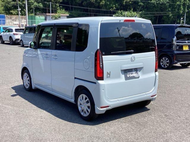 ベースグレード　試乗車　メモリーナビ　ＥＴＣ　リアカメラ　Ｂｌｕｅｔｏｏｔｈ音楽　オートブレーキ　車線維持支援システム　パーキングセンサー　アダクティブクルーズコントロール　ＤＶＤ再生　ＵＳＢ入力　Ｗエアバッグ（画像10）