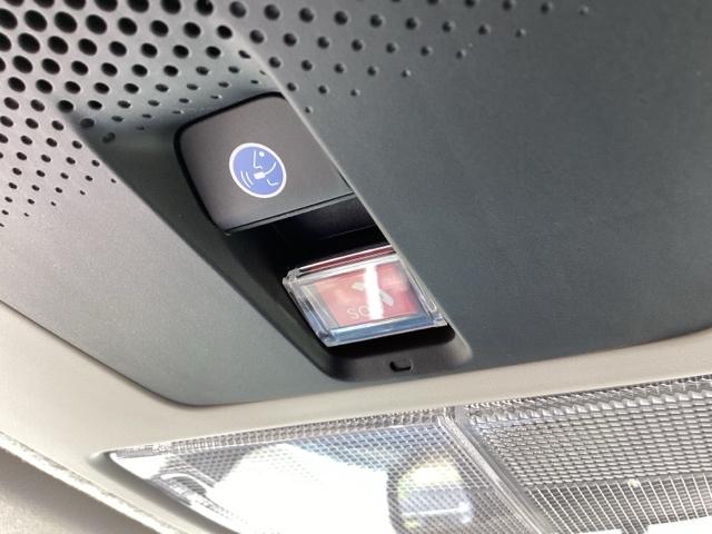 ベースグレード　試乗車　メモリーナビ　ＥＴＣ　リアカメラ　Ｂｌｕｅｔｏｏｔｈ音楽　オートブレーキ　車線維持支援システム　パーキングセンサー　アダクティブクルーズコントロール　ＤＶＤ再生　ＵＳＢ入力　Ｗエアバッグ（画像33）