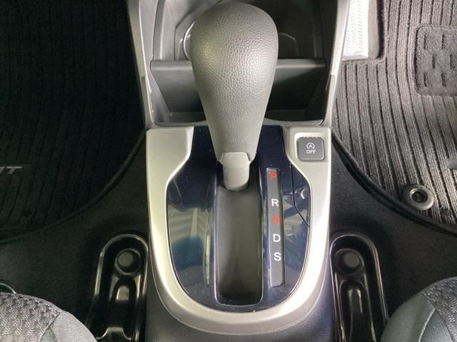 １３Ｇ・Ｓホンダセンシング　ＥＴＣ／純正ナビ／バックモニター／ホンダセンシング　ＡＡＣ　記録簿　クルコン　ブルートゥース　Ｗエアバッグ　ドライブレコーダー装着車　スマ－トキ－　サイドエアバック　フルセグＴＶ　ＬＥＤヘッド　ＤＶＤ（画像12）